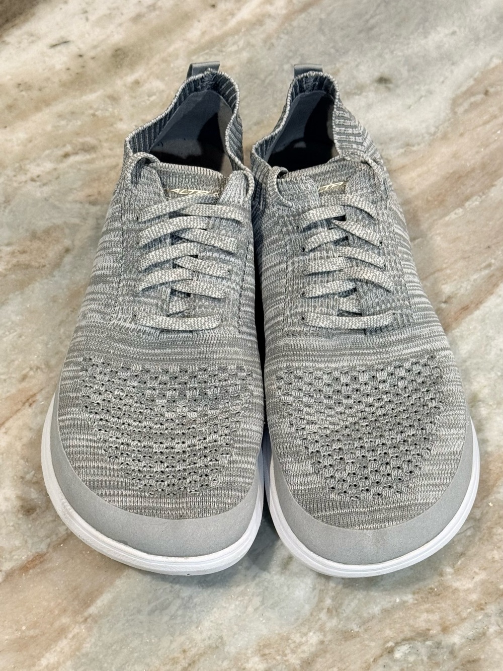 Women’s ALTRA Vali knit grey running shoes- Size 10 - Picture 3 of 6